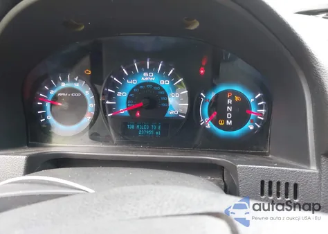 2011 Ford Fusion Sport z USA, uszkodzony, nr VIN 3FAHP0KC3BR154877